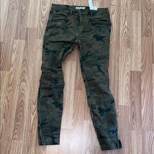 Zara Camo Jeans